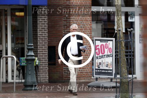Breukelen 26 maart 2011
Frits Kroymans doet boodschappen in Breukelen.
Peter Smulders bv