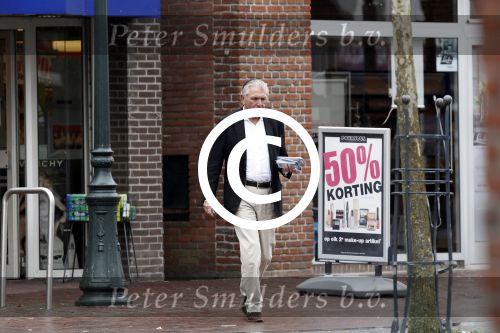 Breukelen 26 maart 2011
Frits Kroymans doet boodschappen in Breukelen.
Peter Smulders bv