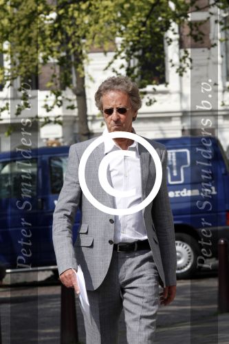 Amsterdam 17 april 2011
Hans v Wilgenburg op straat.
Peter Smulders bv