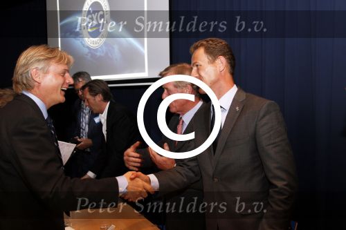 Amsterdam 12 april 2011
Presentatie Space Expedition Curacao door Michiel Mol Ben Droste Harry v Hulten en de astronaut ick Searfoss. Vanaf 2014 kunne mensen vanaf Curacao de ruimte in.
Peter Smulders bv