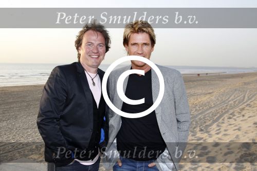 Bloemendaal 11 april 2011
Presentatie cd Joel Geleynse bij strandtent vroeger. helemaal Hollands
Peter Smulders bv