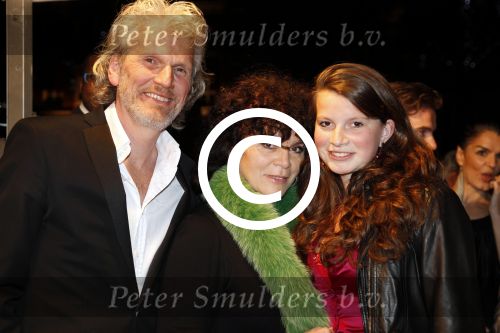 Den Haag 6 april 2011
Premiere alle tijd met oa Paul de leeuw in pathe spuiplein. Henriette Tol met man en dochter
Peter Smulders bv