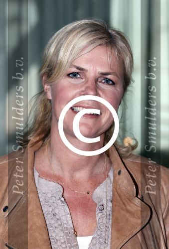Amsterdam 24 maart 2011
Presentatie nieuwe boek Xenia Kasper waarbij aanwezig zijn Linda de Mol Bridget Maasland Jeroen v Koningsbrugge ( met vrouw) irene Moors en Manuela Kemp.
Peter Smulders bv