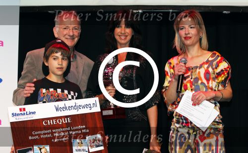 Amsterdam 13 april 2011
Mama van het jaar verkiezing in Panama. Isa Hoes met zoon Merlijn en dochter Vlinder
Peter Smulders bv