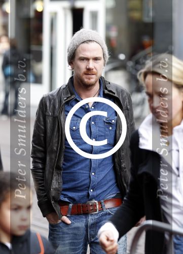 Amsterdam 20 maart 2011
Johnny de Mol op straat in Amsterdam
Peter Smulders bv