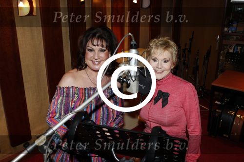 Blaricum 18 maart 2011
Jose Hoebee en Peggy March nemen samen een single op bij de Bolland studio\'s
Peter Smulders bv