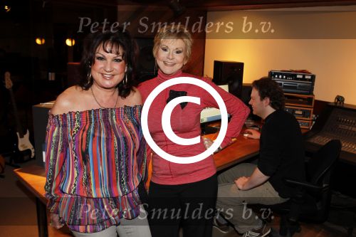 Blaricum 18 maart 2011
Jose Hoebee en Peggy March nemen samen een single op bij de Bolland studio\'s
Peter Smulders bv