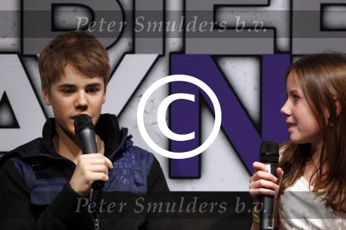 Rotterdam 27 maart 2011
Persconferentie van Justin Bieber in Ahoy. Peter v d Vorst begeleide het.
Peter Smulders bv
