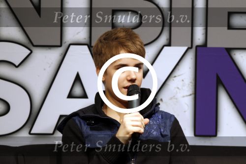 Rotterdam 27 maart 2011
Persconferentie van Justin Bieber in Ahoy. Peter v d Vorst begeleide het.
Peter Smulders bv