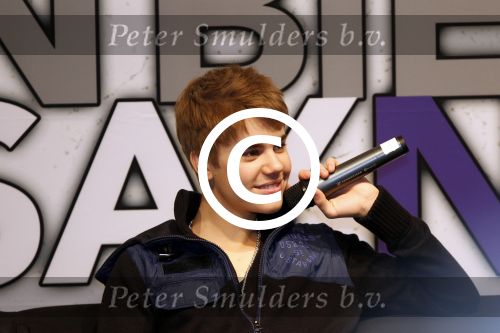 Rotterdam 27 maart 2011
Persconferentie van Justin Bieber in Ahoy. Peter v d Vorst begeleide het.
Peter Smulders bv