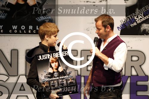 Rotterdam 27 maart 2011
Persconferentie van Justin Bieber in Ahoy. Peter v d Vorst begeleide het.
Peter Smulders bv