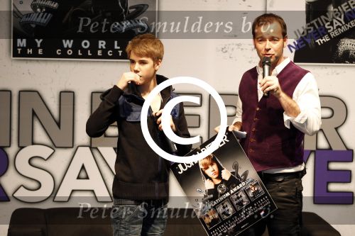 Rotterdam 27 maart 2011
Persconferentie van Justin Bieber in Ahoy. Peter v d Vorst begeleide het.
Peter Smulders bv