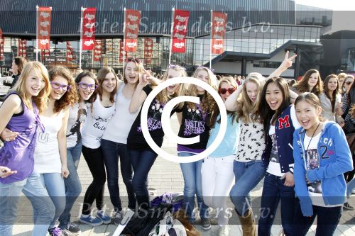 Rotterdam 27 maart 2011
Persconferentie van Justin Bieber in Ahoy. Peter v d Vorst begeleide het. fans
Peter Smulders bv
