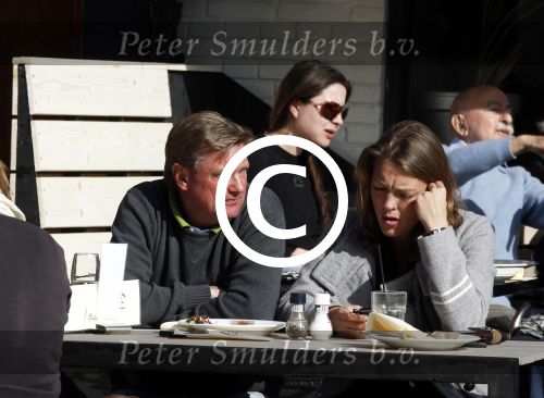 Amsterdam 22 maart 2011
Knut Jacobsen de ex man van Mariska v Kolck met zijn nieuwe vriendin op terras.
Peter Smulders bv