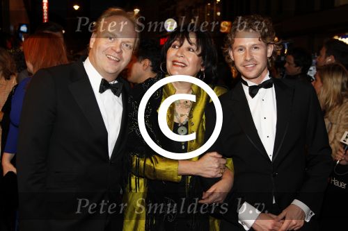Amsterdam 22 maart 2011
Premiere Black butterflies in Tuschinski met Rutger Hauer  Carice v Houten en Liam Cunningham . Paula v d Oegst was de regisseur..Liesbeth v Dijk met Ewout Genemans en Frits Huffnagel
Peter Smulders bv