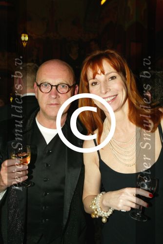 Amsterdam 16 maart 2004
Premiere in Tushinski Amsterdam.
Marian Mudder en Serge Henri Valcke
