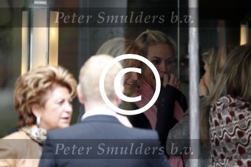 Amsterdam 1 april 2011
Caroline Tensen viert haar verjaardag met verschillende vriendinnen bij cafe George. Natasja Froger
Peter Smulders bv
