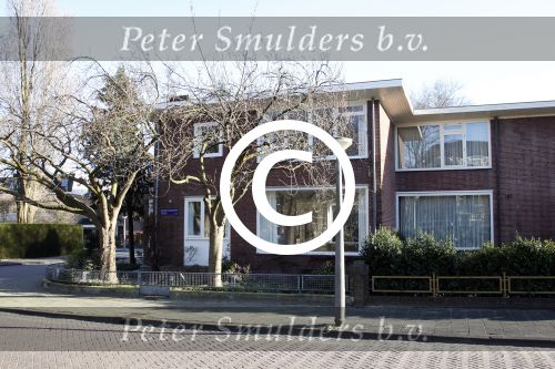 Amsterdam  23 september 2011
Nieuwe huis van Nicolette v Dam en Bas Smit in Amsterdam Zuid aan het water.
Peter Smulders bv