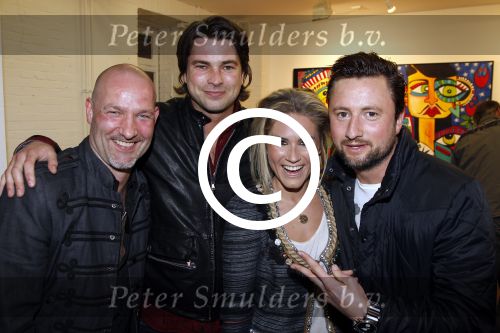 Amsterdam 24 maart 2011
Opening expositie Eddy Zoe en zijn vrouw Marieke Hulsegge. Nikkie Plessen Rick Brandsteder en Dennis Weening
Peter Smulders bv