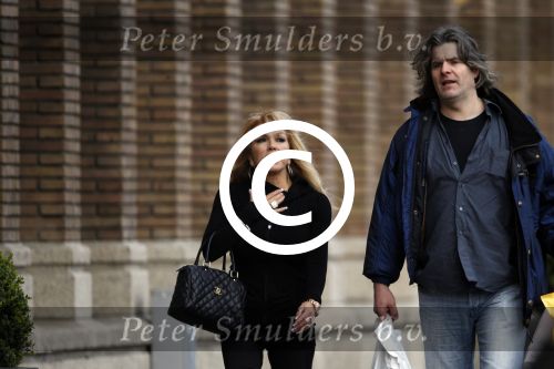 Amsterdam 31 maart 2011
Patricia Paay doet met een vriend boodschappen.
Peter Smulders bv