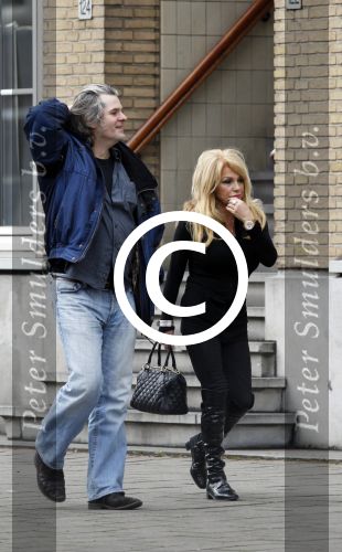 Amsterdam 31 maart 2011
Patricia Paay doet met een vriend boodschappen.
Peter Smulders bv
