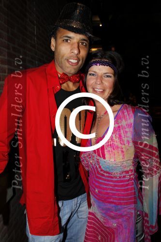 Nieuwegein 20 maart 2011
Surprisefeeste voor Yolanthe Sneijder Cabau georganiseerd door haar man wesley Sneijder bij Will\'s restaurant in Nieuwegein. Pierre v Hooijdonk met vrouw
Peter Smulders bv