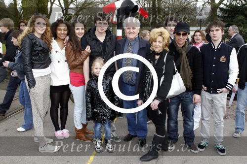 Kaatsheuvel 20 maart 2011
Relaties van Princess in de efteling. Rini Wagtmans met familie
Peter Smulders bv