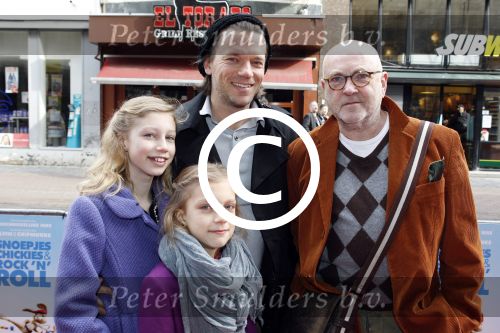 Amsterdam 20 maart 2011
Premiere Hop in Tuschinski. Serge Henri Valcke met kennis 
Peter Smulders bv