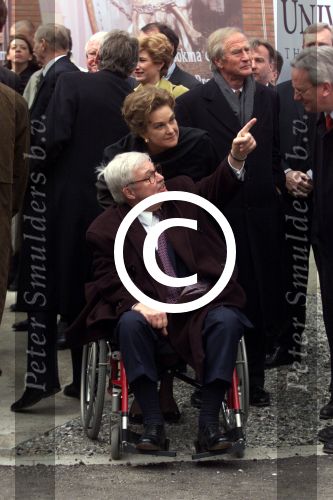 Breukelen 28 maart 2001
Opening van het Albert Heyn gebouw op Neyenrode.
Albert Heyn met zijn vrouw

Foto Peter Smulders bv
