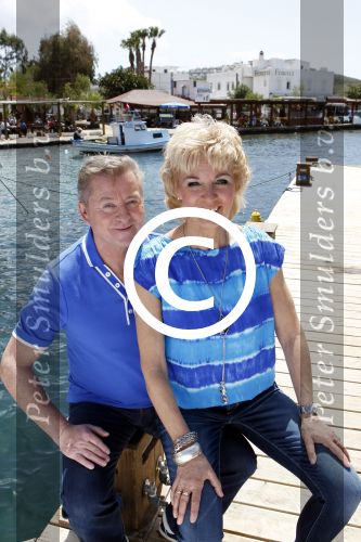 Bodrum Turkije 16 3n 17 april 2012
Muziekreis naar Bodrum met div artiesten waaronder Sieneke Marianne Weber Koos Alberts Gebroeders Ko Peter Beense Helemaal Hollands de piraten toppers Willem Barth Django Wagner Vinzzent Gino Graus Annie Schilder en Jan Keizer.
Peter Smulders bv