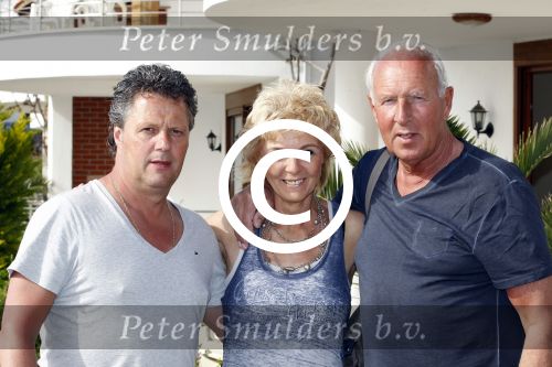 Bodrum Turkije 16 3n 17 april 2012
Muziekreis naar Bodrum met div artiesten waaronder Sieneke Marianne Weber Koos Alberts Gebroeders Ko Peter Beense Helemaal Hollands de piraten toppers Willem Barth Django Wagner Vinzzent Gino Graus Annie Schilder en Jan Keizer.
Peter Smulders bv
