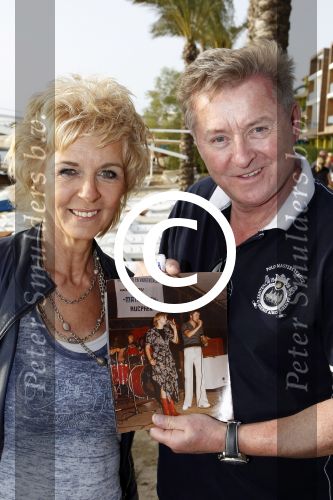 Bodrum Turkije 16 3n 17 april 2012
Muziekreis naar Bodrum met div artiesten waaronder Sieneke Marianne Weber Koos Alberts Gebroeders Ko Peter Beense Helemaal Hollands de piraten toppers Willem Barth Django Wagner Vinzzent Gino Graus Annie Schilder en Jan Keizer.
Peter Smulders bv