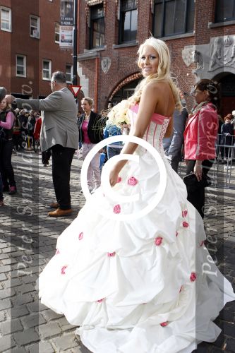 Scheveningen en Den Haag 1 april 2012
Trouwen Samantha de Jong ( Barbie uit oh oh Cherso) en Michael v d Plas.
Peter Smulders bv