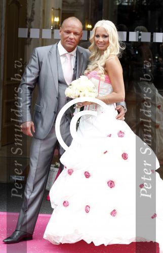 Scheveningen en Den Haag 1 april 2012
Trouwen Samantha de Jong ( Barbie uit oh oh Cherso) en Michael v d Plas.
Peter Smulders bv