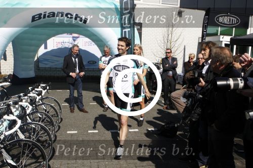 Watergang 6 april 2012
Presentatie Boretti wielerploeg met dib bn ers zoals Keje Molenaar Bas Muijs en zijn vriendin Sebastiaan Labrie Johnny Rep  Sander Janson Frits Barend Gert Jacobs en Maarten Spanjer
Peter Smulders bv