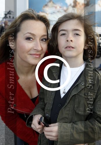 Amsterdam 27 maart 2012
Premiere cirque du Soleil bij de amsterdam Arena. Cynthia Abma met zoon
Peter Smulders bv