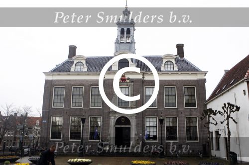 Volendam en Edam 13 april 2012
Simon Keizer en zijn vrouw Annemarie Hoek zijn vandaag in het geheim getrouwd in het stadhuis van Edam.
Peter Smulders bv