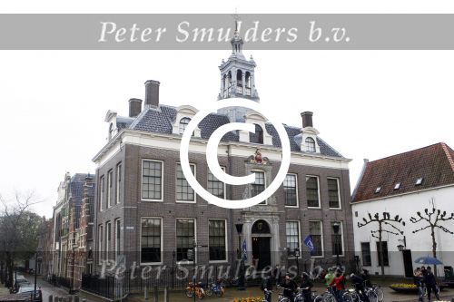 Volendam en Edam 13 april 2012
Simon Keizer en zijn vrouw Annemarie Hoek zijn vandaag in het geheim getrouwd in het stadhuis van Edam.
Peter Smulders bv