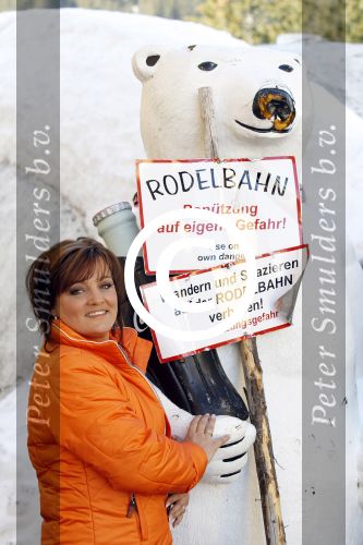 Lermoos Oostenrijk 20 en 21 maart 2012
Van der Valk ski reis met als artiesten oa Frans Bauer Willem Barth Jannes Rene Schuurmans en Grat Damen. Erna Temming
Peter Smulders bv
