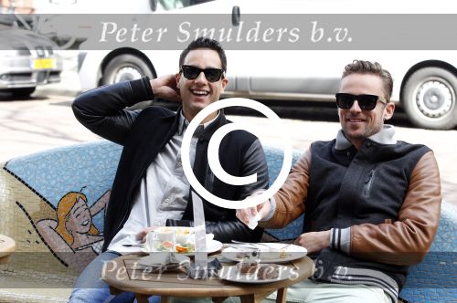 Amsterdam 11 april 2012
Freek Bartels met zijn vriend Patrick Martens op de cornelis schuytstraat.
Peter Smulders bv