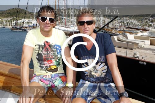 Bodrum Turkije 16 3n 17 april 2012
Muziekreis naar Bodrum met div artiesten waaronder Sieneke Marianne Weber Koos Alberts Gebroeders Ko Peter Beense Helemaal Hollands de piraten toppers Willem Barth Django Wagner Vinzzent Gino Graus Annie Schilder en Jan Keizer.
Peter Smulders bv