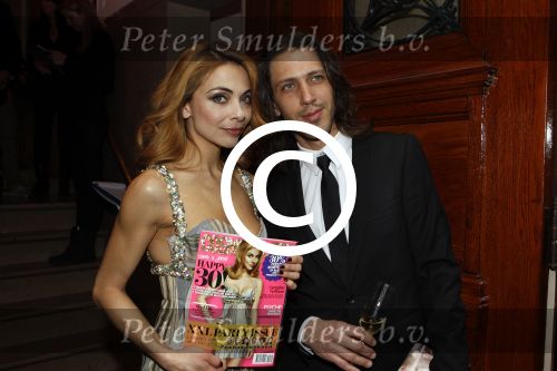 Amsterdam 11 april 2012
Feestje 30 jarig bestaan cosmopolitan. Georgina Verbaan met vriend . v d Wouw
Peter Smulders bv