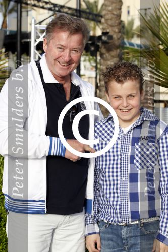Bodrum Turkije 16 3n 17 april 2012
Muziekreis naar Bodrum met div artiesten waaronder Sieneke Marianne Weber Koos Alberts Gebroeders Ko Peter Beense Helemaal Hollands de piraten toppers Willem Barth Django Wagner Vinzzent Gino Graus Annie Schilder en Jan Keizer.
Peter Smulders bv