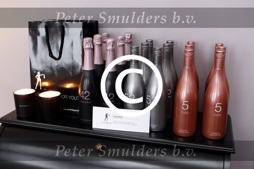 Amsterdam 29 maart 2012
Presentatie goodie bags bedrijf in hotel the grand met div bn ers.
Peter Smulders bv