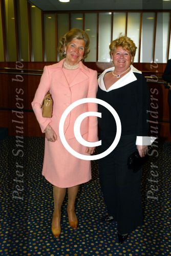 Amsterdam 14 maart 2004
Modeshow Paul Schulten in het Okura hotel.
Hank Heyn met een vriendin
Peter Smulders bv