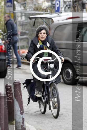 Amsterdam 30 maart 2012
Hanneke Groenteman op de fiets in Amsterdam.
Peter Smulders bv