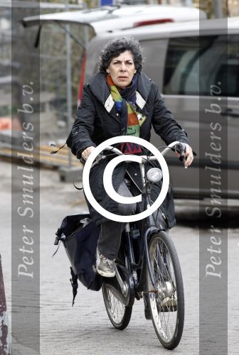 Amsterdam 30 maart 2012
Hanneke Groenteman op de fiets in Amsterdam.
Peter Smulders bv