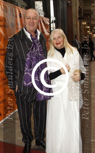 Amsterdam, 16 April 2012
Uitreiking Annie MG Smidt prijs in het Nieuwe LaMar theater
Hans Liberg met zijn vrouw
Foto Peter Smulders BV