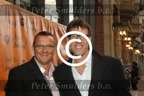 Amsterdam, 16 April 2012
Uitreiking Annie MG Smidt prijs in het Nieuwe LaMar theater
Hans Schiffers met partner
Foto Peter Smulders BV