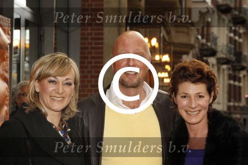 Amsterdam, 16 April 2012
Uitreiking Annie MG Smidt prijs in het Nieuwe LaMar theater
Haye v d Heijden met zijn vrouw en een vriendin
Foto Peter Smulders BV